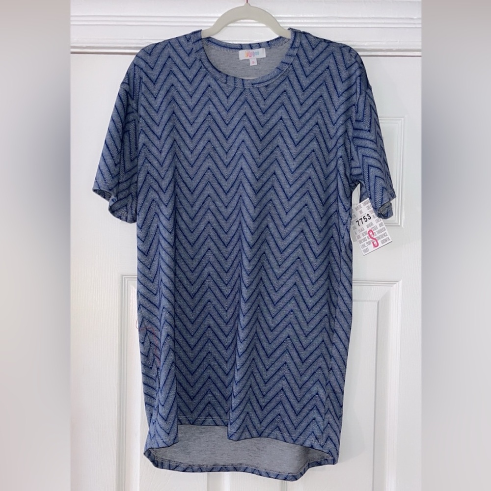 New Men’s Small Top